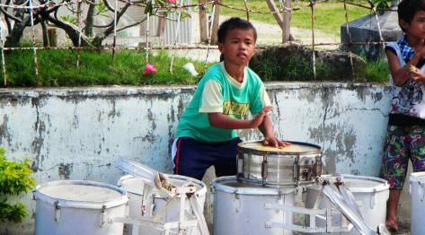 Bantayan, Filipiny – Muzyka na filipińskiej wsi
