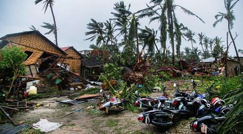 Super tajfun Haiyan aka Yolanda  na Filipinach – najsilniejszy tajfun w historii