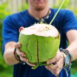 Woda kokosowa. Właściwości i wartości odżywcze wody kokosowej. Dlaczego warto pić wodę kokosową